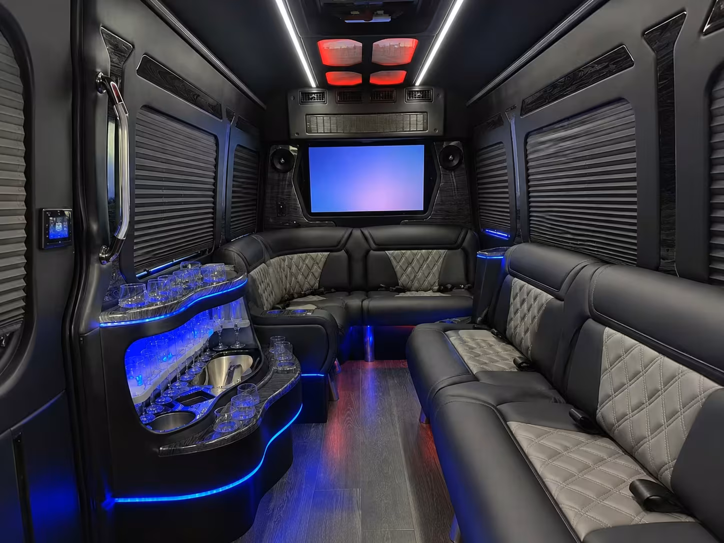 hesperia bus rentals for construction and worksite commutes
