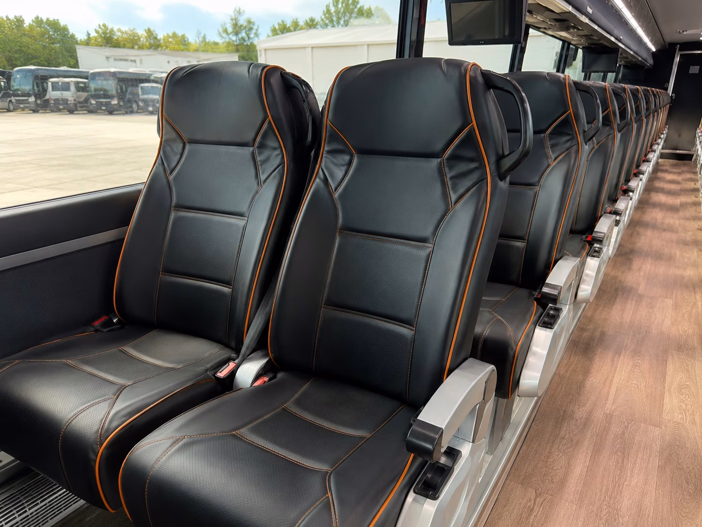 hesperia wedding guest shuttles between hotels and venues